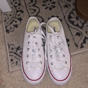 New white converse never worn before girls size 2